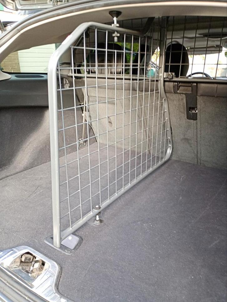 Travall hondenrek t.b.v volvo v60, Auto diversen, Hondenrekken, Ophalen