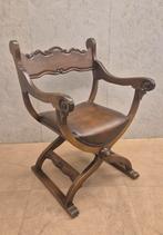 Antieke schaarstoel in massief hout met leren zitting, Ophalen