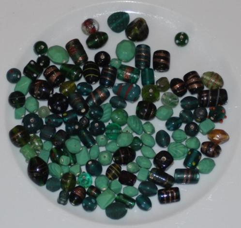300 gram gemengde glazen kralen groentinten - 110668, Hobby en Vrije tijd, Kralen en Sieraden maken, Nieuw, Kraal, Ophalen of Verzenden