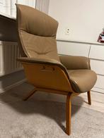 Verstelbare leren fauteuil taupe/beige, Ophalen, Gebruikt, Hout, 75 tot 100 cm