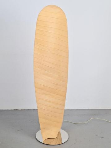 Gamma Delta Group Design Wing vloerlamp hout Italy Japandi beschikbaar voor biedingen