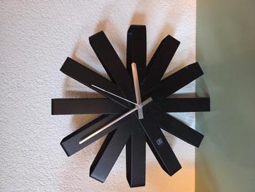 Umbra, model Ribbon beschikbaar voor biedingen