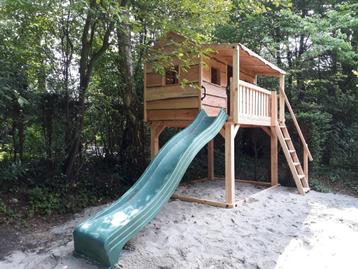 BOOMHUT VILLA speeltoren speelhuis klimtoren speeltoestel beschikbaar voor biedingen