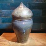 Grote jaren 60 dekselpot van Laurens Tuynman., Ophalen