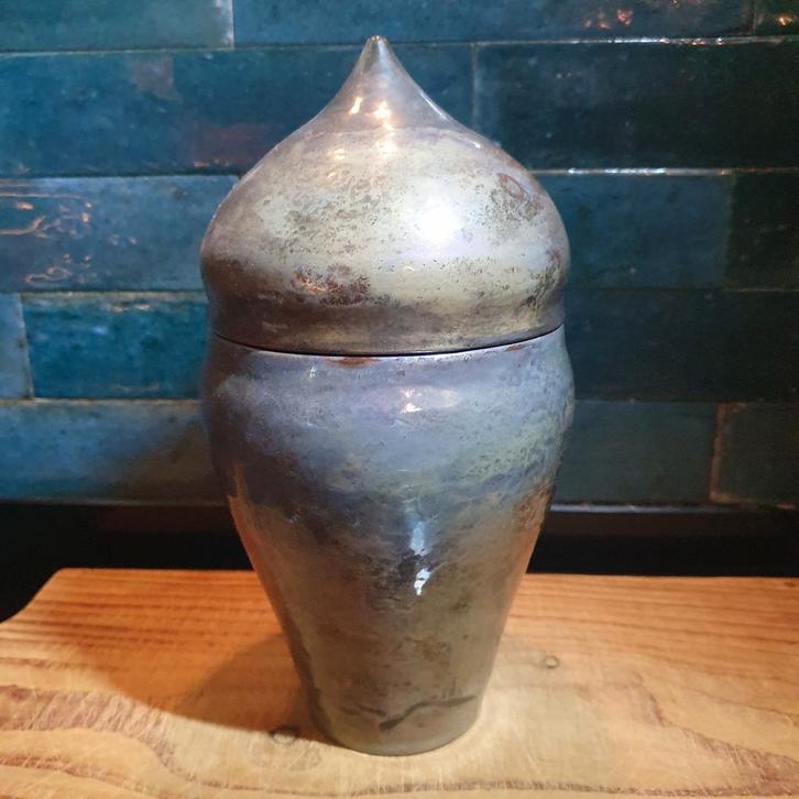 Grote jaren 60 dekselpot van Laurens Tuynman., Antiek en Kunst, Antiek | Keramiek en Aardewerk, Ophalen