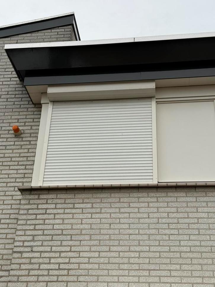 7x Rolluiken  handmatig/ bandoproller., Doe-het-zelf en Verbouw, Rolluiken, Gebruikt, 100 tot 150 cm, Crème of Beige, Ophalen