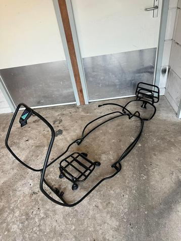 Vespa sprint / primavera beugel set zwart beschikbaar voor biedingen