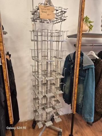 Kaarten molen/rek beschikbaar voor biedingen