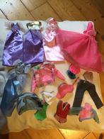 Barbie kleertjes., Zo goed als nieuw