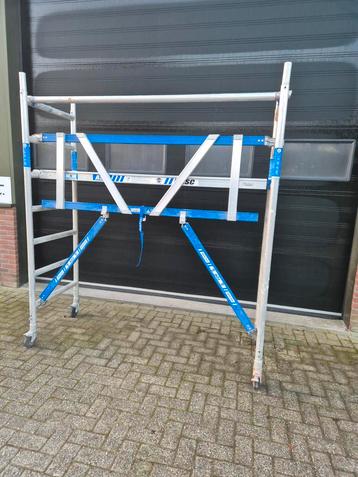 Handig klussteigertje steiger kamersteiger  beschikbaar voor biedingen