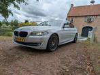 BMW 5-Serie 4.4 I 550 AUT 2010 Grijs, Auto's, Automaat, Achterwielaandrijving, 2000 kg, 4395 cc