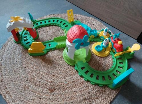 Boerderijtrein / treinbaan Baby Clementoni, Kinderen en Baby's, Speelgoed | Racebanen, Zo goed als nieuw, Elektrisch, Overige merken