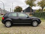 Volkswagen Golf 1.6 highline / airco, Auto's, Volkswagen, Elektrische ramen, 4 cilinders, Zwart, Handgeschakeld