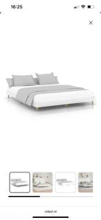 Wit bed met houten pootjes, Ophalen, Overige materialen, Wit, 140 cm