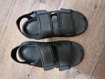 Adidas sandalen maat 34 beschikbaar voor biedingen