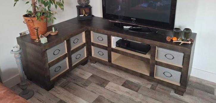 Zeer mooie en unieke groene tv kast, Huis en Inrichting, Complete inboedels, Ophalen