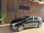 Hyundai I30 1.6i Dynamic Business AUTOMAAT,Navi, AIRCO, Gebruikt, 1591 cc, 550 kg, Euro 4
