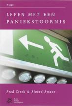 Leven met een paniekstoornis (Fred Sterk & Sjoerd Swaen), Ophalen of Verzenden, Zo goed als nieuw
