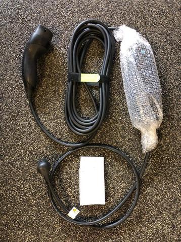 Laadkabel Type 2 - origineel Mercedes-Benz - A0005833505  beschikbaar voor biedingen