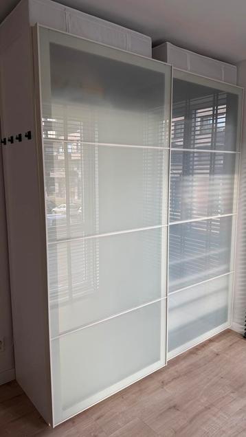 IKEA Pax Kast met glazen Schuifdeuren 236x200cm - afbeelding 2