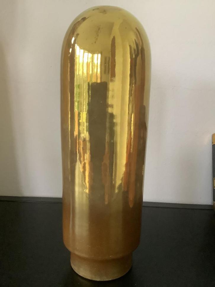 Mobach  Joke Stroes kogelvaas  goud metalique kleur, Huis en Inrichting, Woonaccessoires | Vazen, Overige kleuren, Minder dan 50 cm