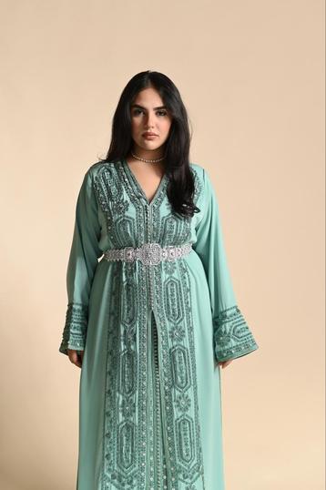 Takshita - Gedragen, nog in goede staat! beschikbaar voor biedingen