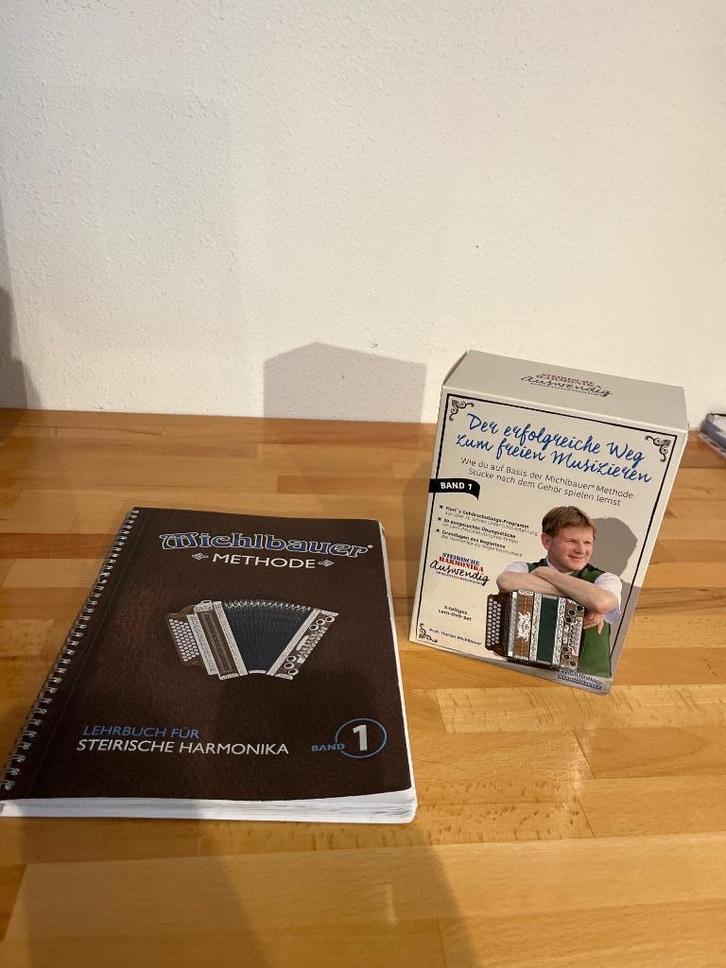 Steirische Michlbauer Methode band 1 + DVD les pakket, Muziek en Instrumenten, Accordeons, Zo goed als nieuw, Overige formaten