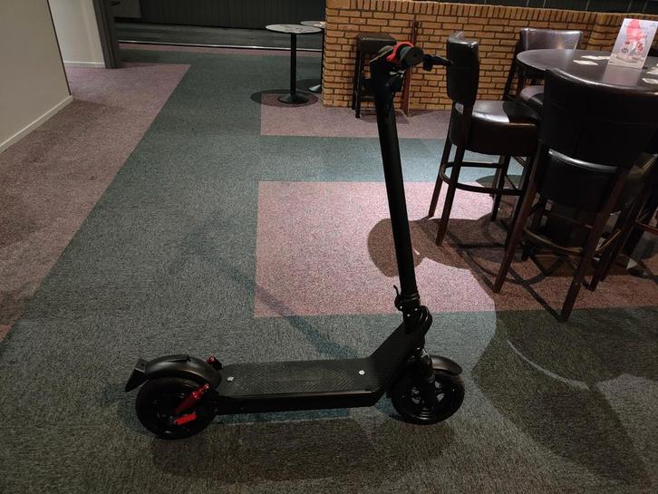 Elektrische step X9B - Perfect voor woon-werkverkeer!, Fietsen en Brommers, Steps, Gebruikt, Elektrische step (E-scooter), Ophalen of Verzenden