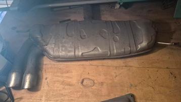 Golf 5 GTI Edition 30 einddemper beschikbaar voor biedingen