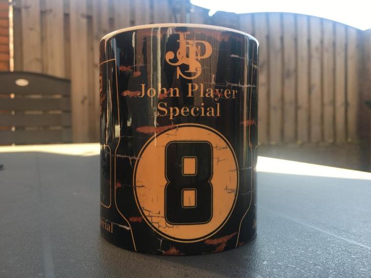 ✅ Emerson Fittipaldi Lotus JPS mok Vintage olie F1 Autosport, Verzamelen, Automerken, Motoren en Formule 1, Nieuw, Formule 1, Ophalen of Verzenden