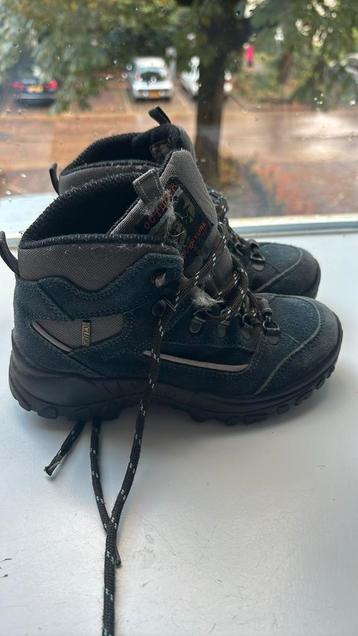 Wandel-/berg schoenen maat 33 beschikbaar voor biedingen