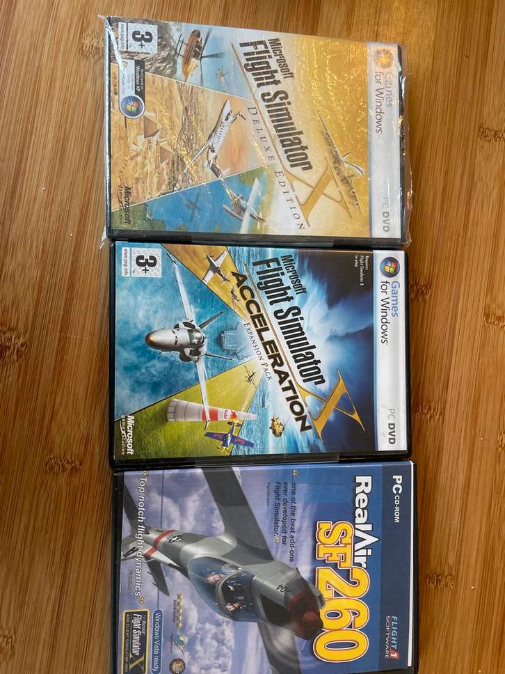 Microsoft Flight Simulator X + Acceleration + RealAir SF260, Spelcomputers en Games, Games | Pc, Gebruikt, Simulatie, 1 speler