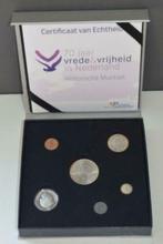 NEDERLAND; 70 jaar Vrede & Vrijheid in doos met certificaat, Setje, Zilver, Overige waardes, Koningin Beatrix