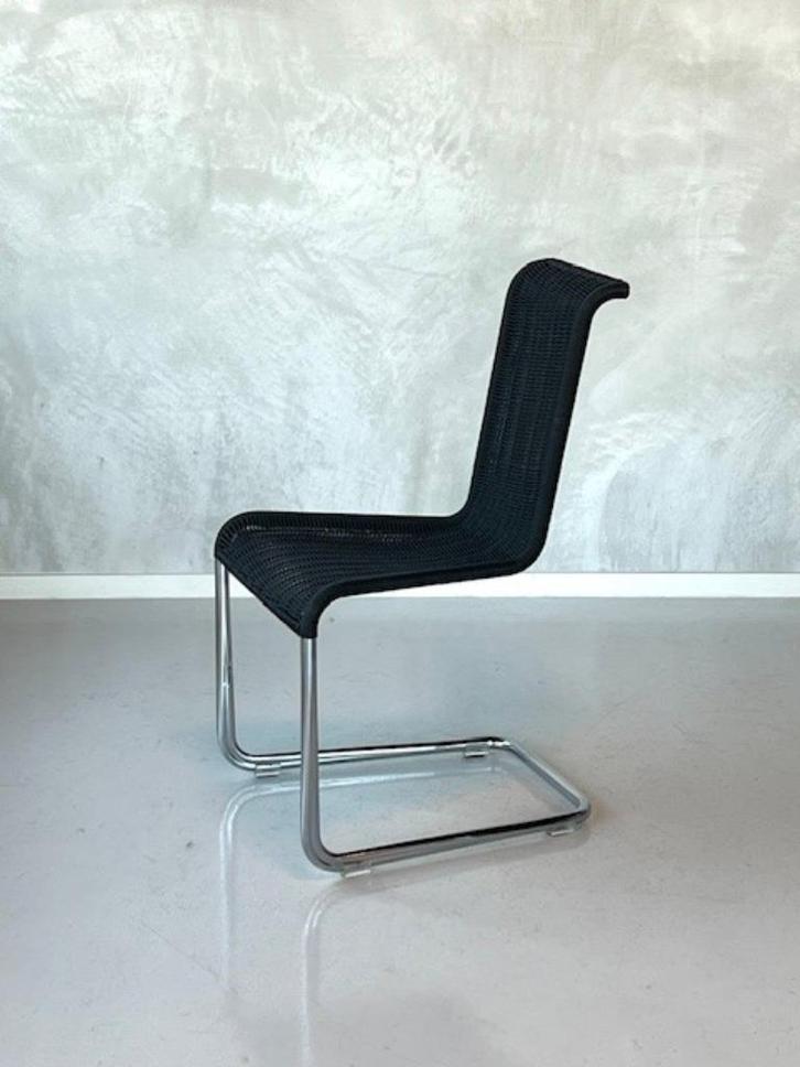 Tecta B20 eetkamerstoel vintage eettafelstoel sledestoel, Huis en Inrichting, Stoelen, Gebruikt, Eén, Kunststof, Metaal, Zwart