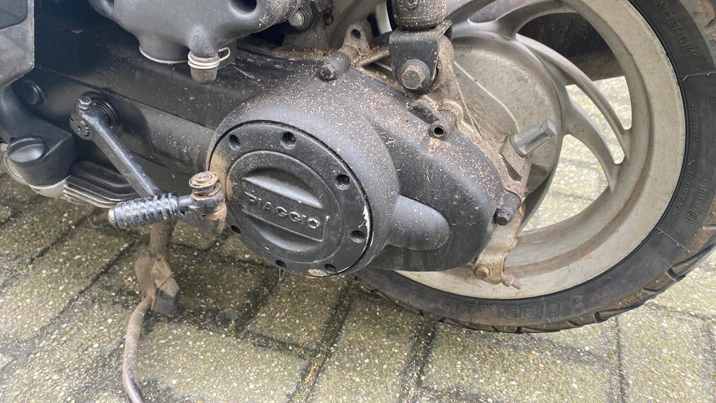 Motorblok passend op vespa sprint 4-takt 2v, Fietsen en Brommers, Brommeronderdelen | Scooters, Ophalen of Verzenden, Zo goed als nieuw