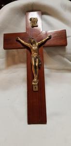 Kruisbeeld 30 cm groot, Antiek en Kunst, Antiek | Religie, Verzenden