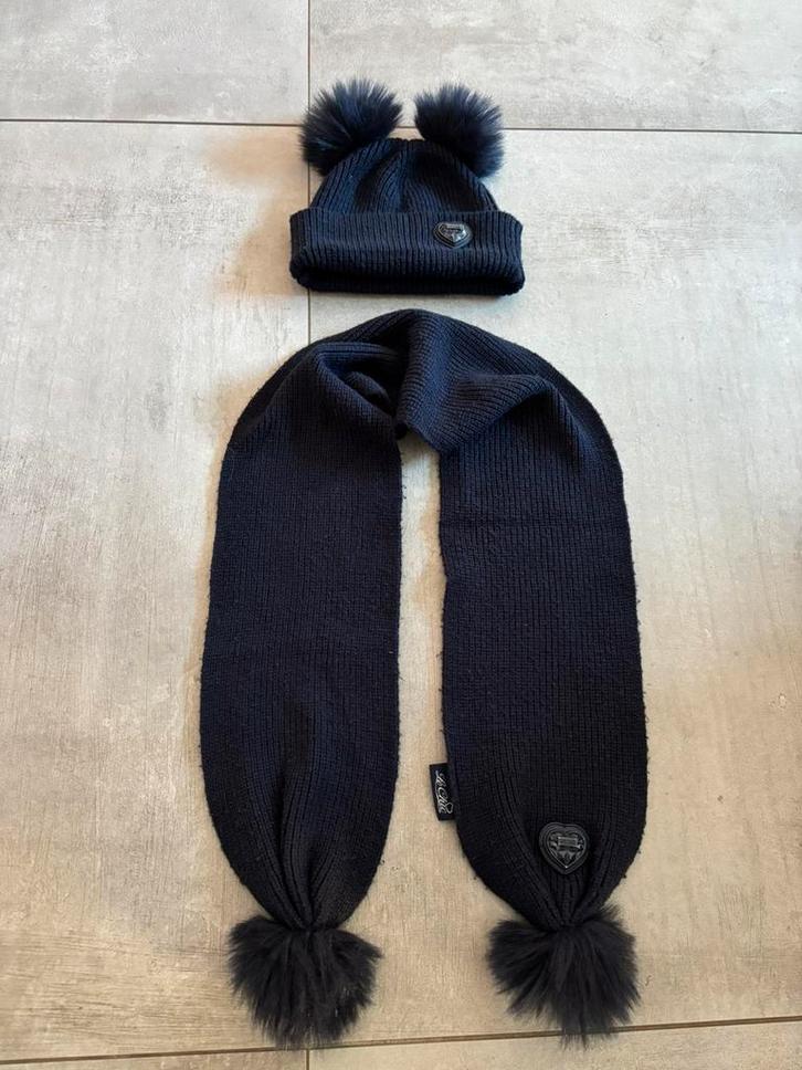 Winterset muts sjaal LE CHIC €6, Kinderen en Baby's, Kinderkleding | Mutsen, Sjaals en Handschoenen, Zo goed als nieuw, Setje