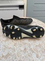 Voetbalschoenen - Maat 41, Maat XS of kleiner, Ophalen of Verzenden, Gebruikt, Schoenen