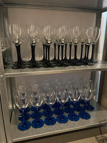 Vintage Luminarc France domino wijnglazen Blauw Zwart beschikbaar voor biedingen