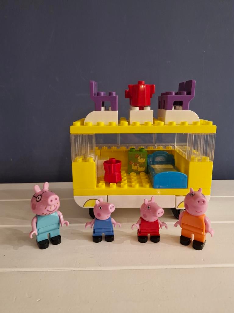 Duplo Peppa Pig Camper - Complete Set, Kinderen en Baby's, Speelgoed | Duplo en Lego, Ophalen, Zo goed als nieuw, Complete set