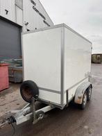 Dichte Aanhangwagen, Ophalen, Gebruikt
