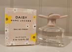 Marc Jacobs - Daisy Eau so Fresh - Eau de toilette 4ml, Ophalen of Verzenden, Nieuw, Miniatuur