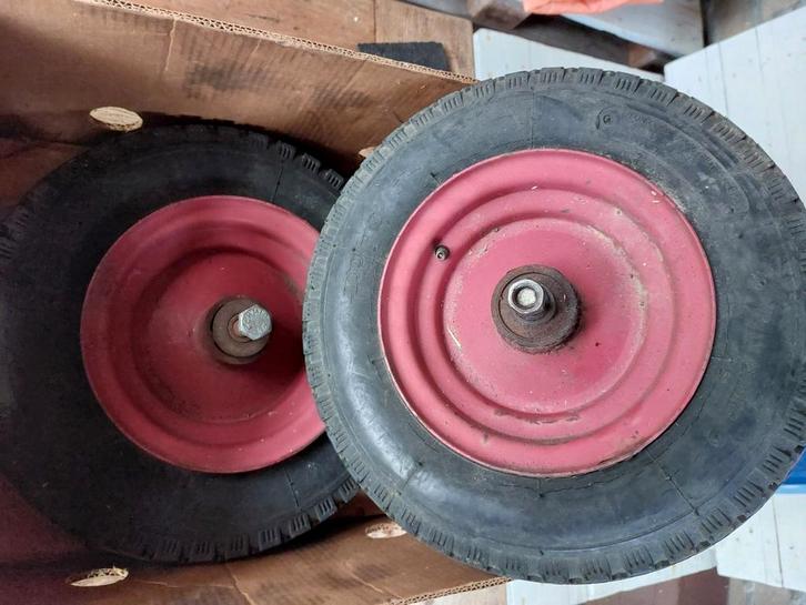 Luchtbanden met stalen velg. 2 stuks, Doe-het-zelf en Verbouw, Zwenkwielen, Gebruikt, Ophalen of Verzenden