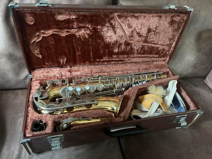 Yamaha YAS-23 Altsaxofoon met Koffer, Muziek en Instrumenten, Blaasinstrumenten | Saxofoons, Gebruikt, Alt, Met koffer, Ophalen
