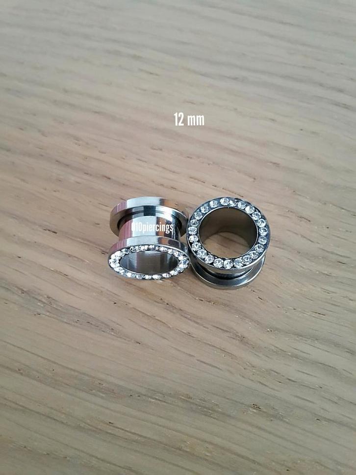 Nieuwe tunnels. Staal. Steentjes. 4, 5, 6, 8, 12, 14, 16 mm, Sieraden, Tassen en Uiterlijk, Piercings, Zo goed als nieuw, Oor- of Traguspiercing