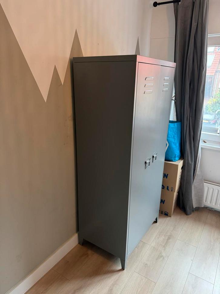 Zwarte metalen lockerkast 76x50x165 cm, Huis en Inrichting, Kasten | Lockerkasten, Gebruikt, Ophalen