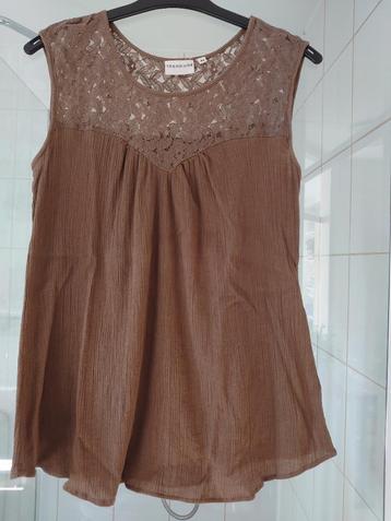 mouwloze top shirt Trend One maat 44 beschikbaar voor biedingen