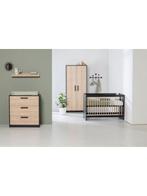Gehele kinderkamer ! Commode + kledingkast + babybed, Kinderen en Baby's, Kinderkamer | Complete kinderkamers, Ophalen, Zo goed als nieuw