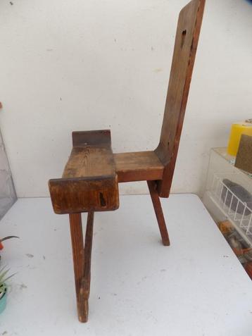 Krukje plantentafel vintage retro spaans model beschikbaar voor biedingen