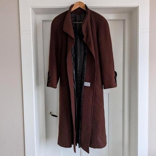Vintage wollen design mantel van Delmod. Bruin Wol Maat 42, Kleding | Dames, Jassen | Winter, Zo goed als nieuw, Maat 42/44 (L)